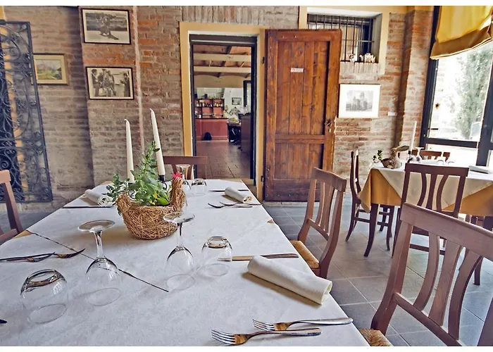 Corte Dossello 4* Massa Fiscaglia