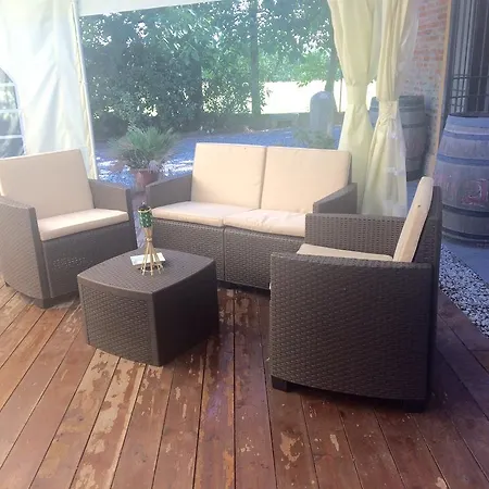 Corte Dossello 4* Massa Fiscaglia