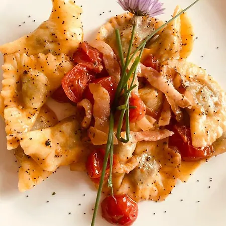 Corte Dossello 4* Massa Fiscaglia